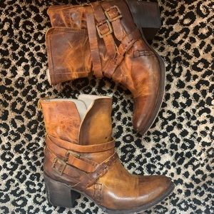 Freebird Ankle booties